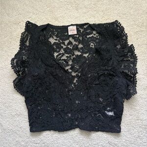 Chic Black Lace Crop Top